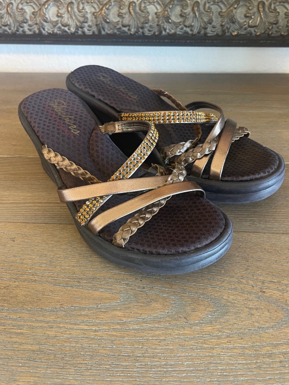 SKECHERS CALI Women's 7 Wedge Sandal Bronze Strappy Memory Foam Comfort Summer